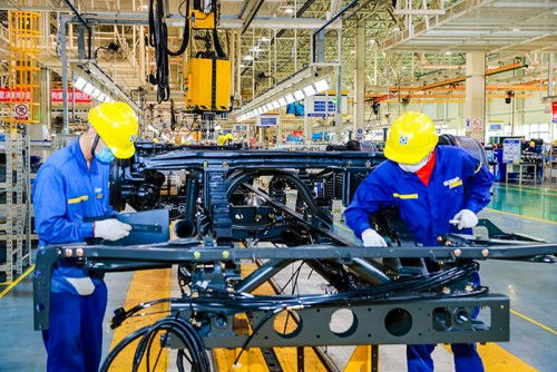 徐工發(fā)布21款新能源產(chǎn)品，加速重卡換電與汽輪機技術革新